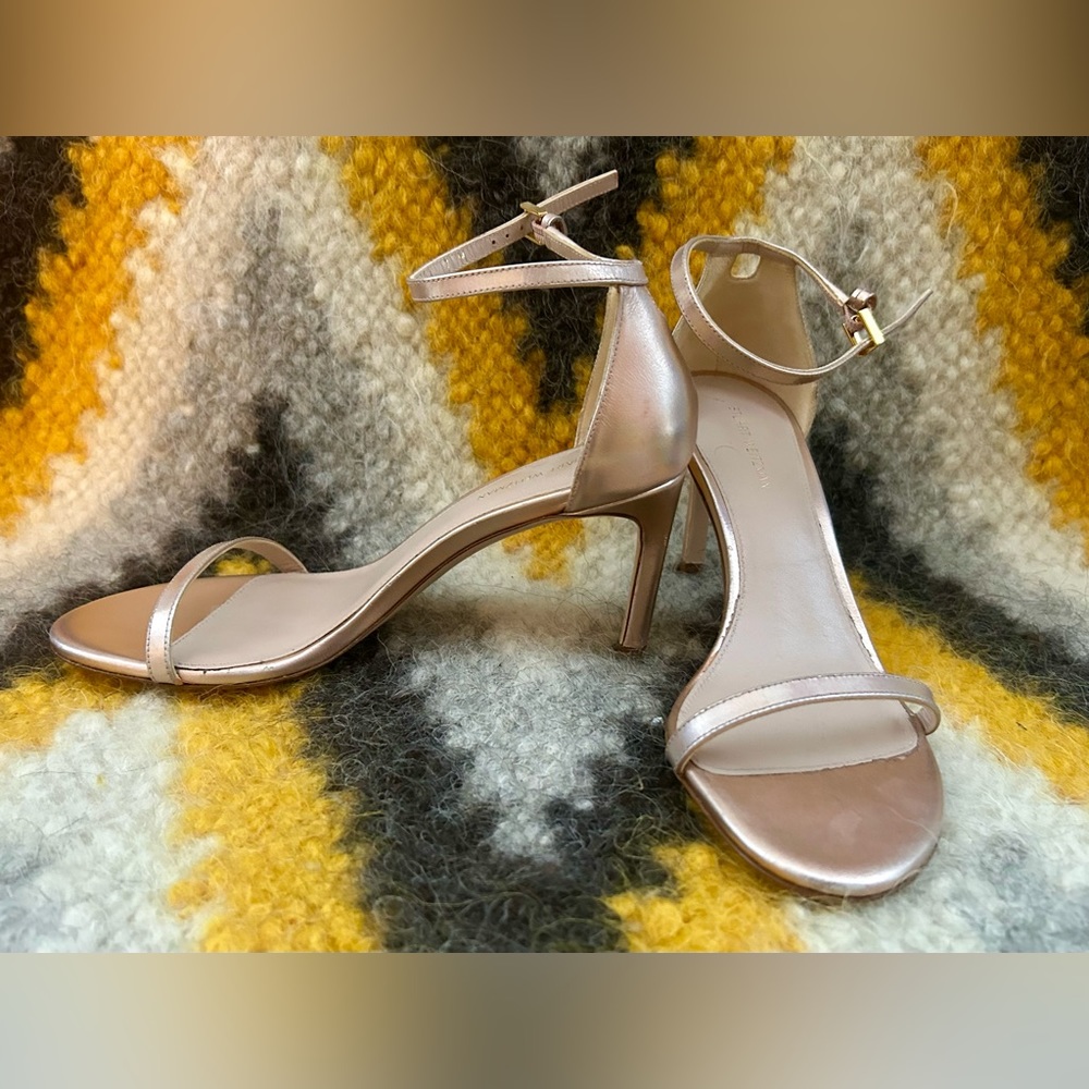 Stuart Weitzman strappy heel, sz7